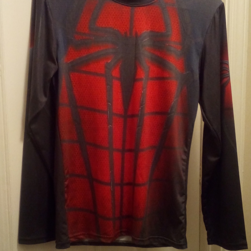 Spiderman dry fit shirt small